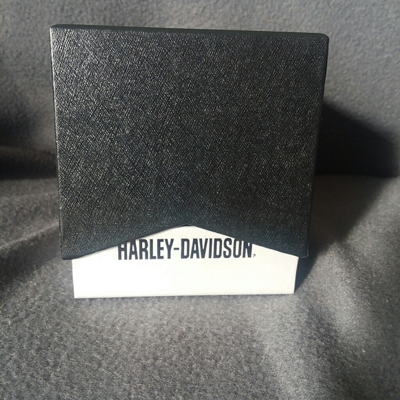 SOLD! WILLIE G SKULL WATCH - Picture 3 of 5